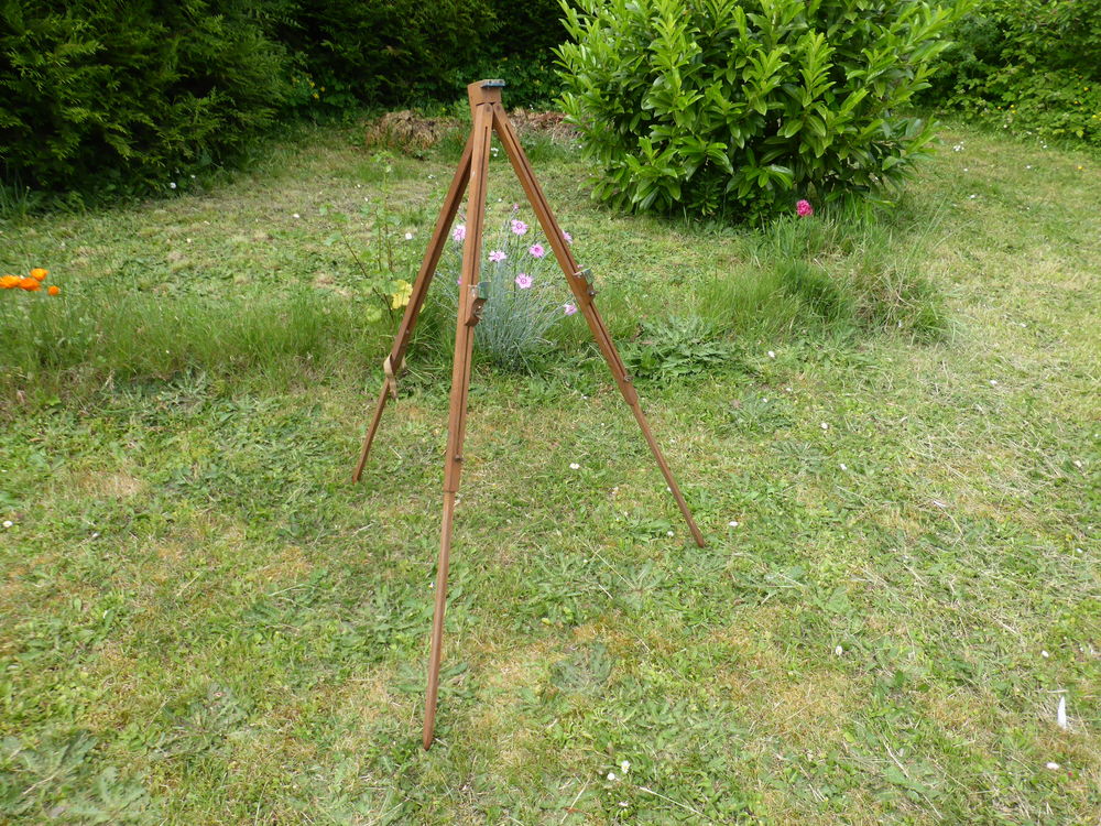 Chevalet de peintre pliant en bois
Décoration