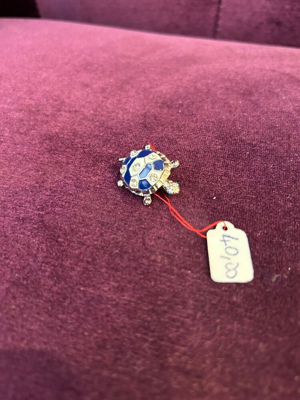 Broche en forme de tortue bleue Bijoux et montres