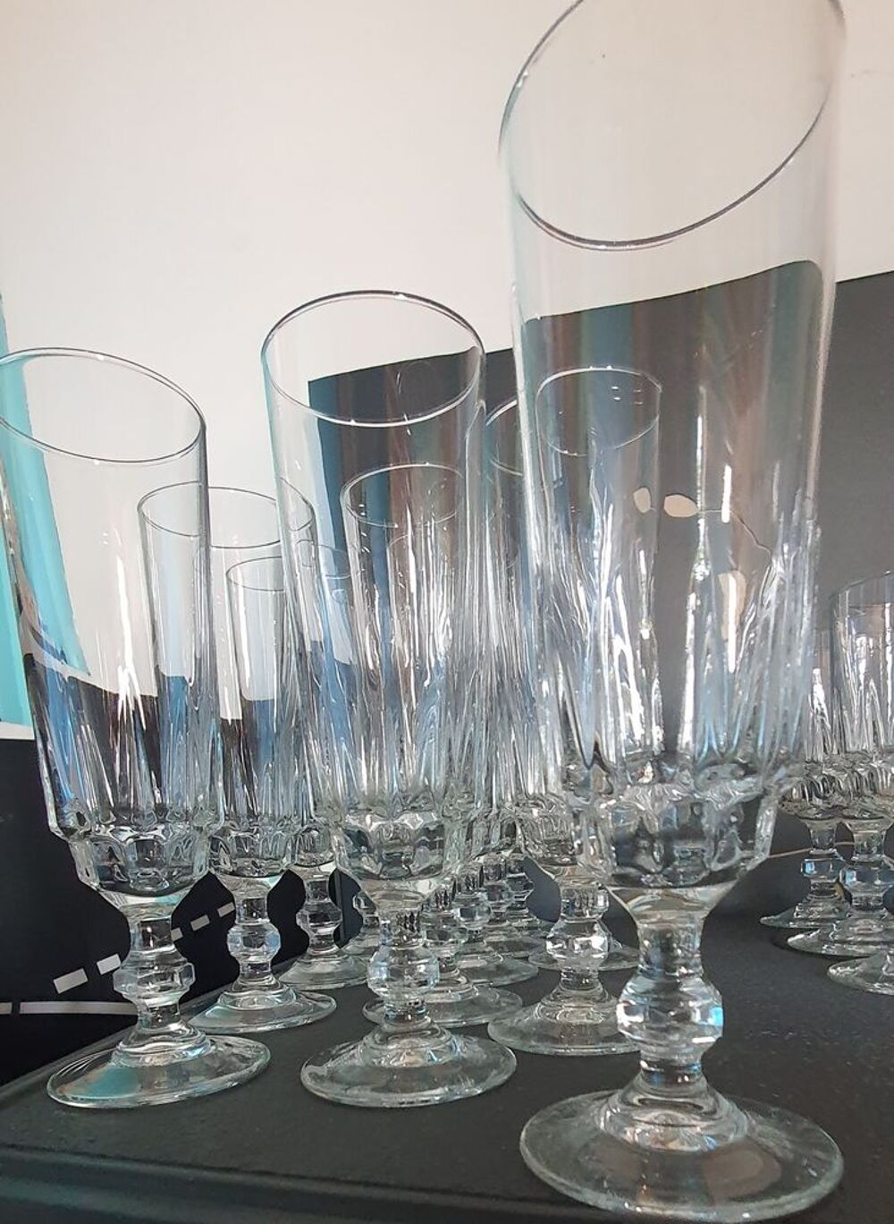 Ensemble de 39 Verres &agrave; pied Luminarc Décoration