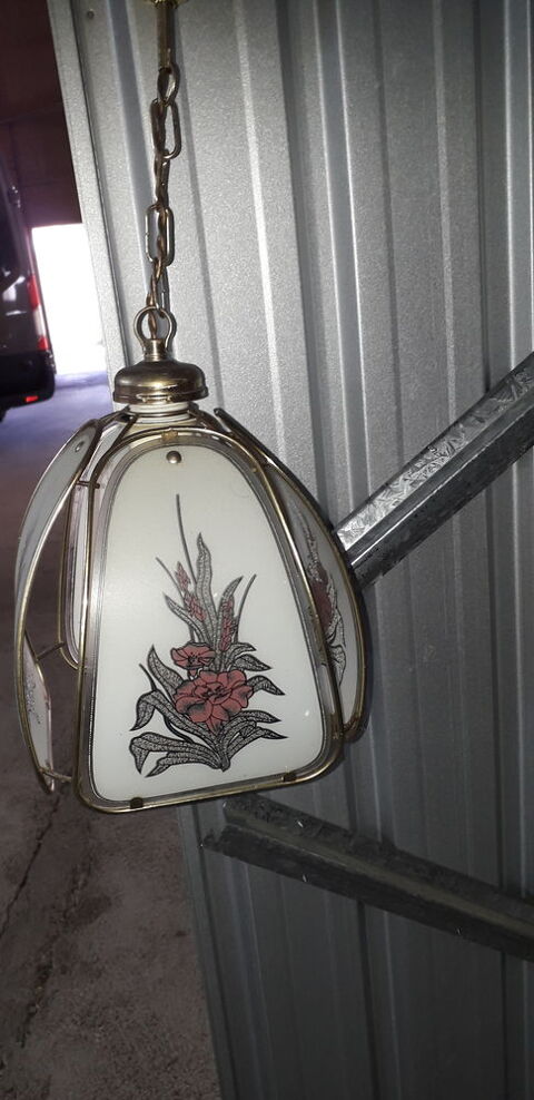 Lustres 0 Saint-Maximin-la-Sainte-Baume (83)