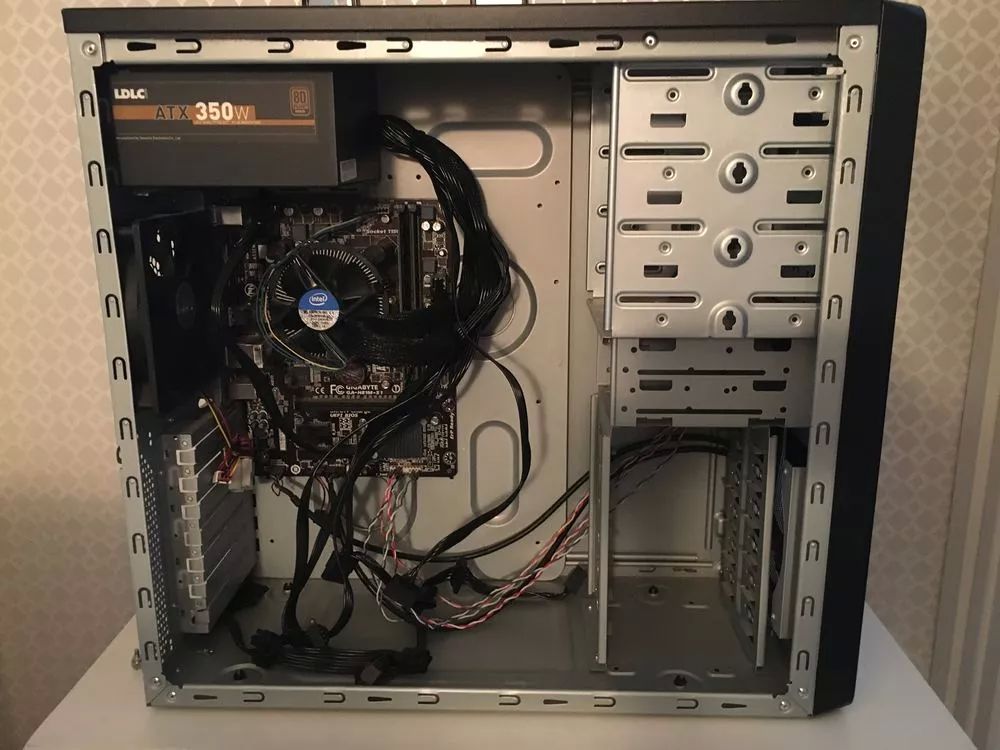 Tour pc unit&eacute; Centrale COOLER MASTER Neuf Matériel informatique
