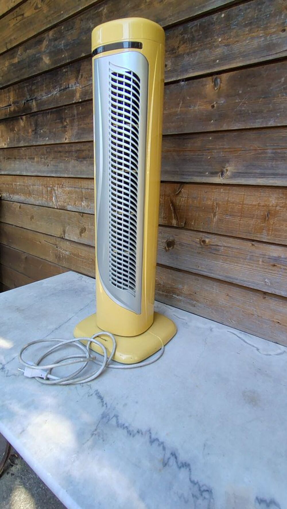 Ventilateur colonne BIONAIRE 3 vitesses avec minuterie Electroménager