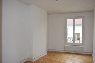  Appartement à louer 3 pièces 73 m² Saint-Étienne