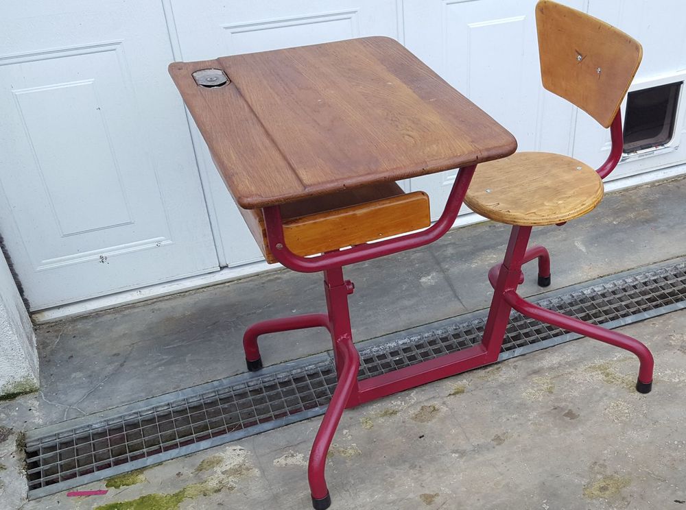 Table &eacute;cole primaire vintage r&eacute;glable Mobilier enfants