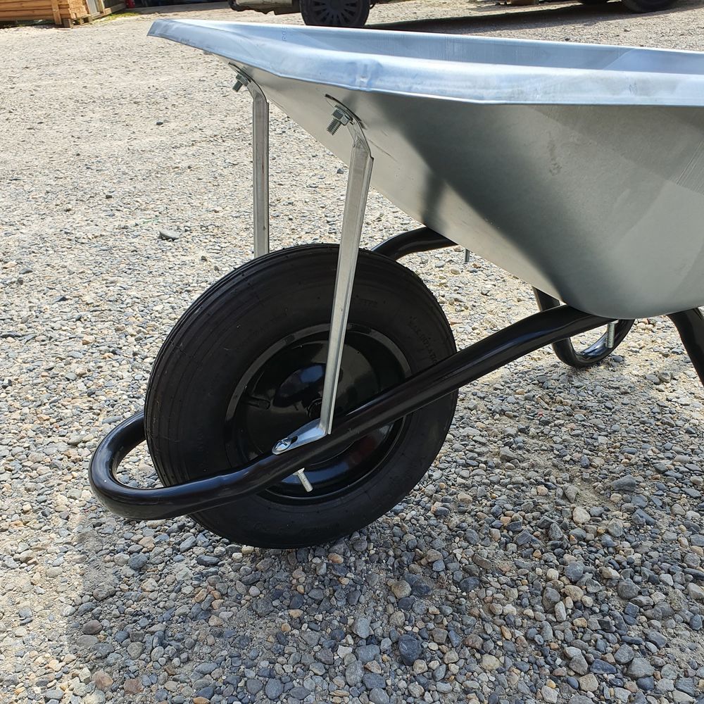 6 choix de BROUETTES + Vente de Roue increvable ou Gonflables et des PNEUS de brouette + des PELLES Bricolage