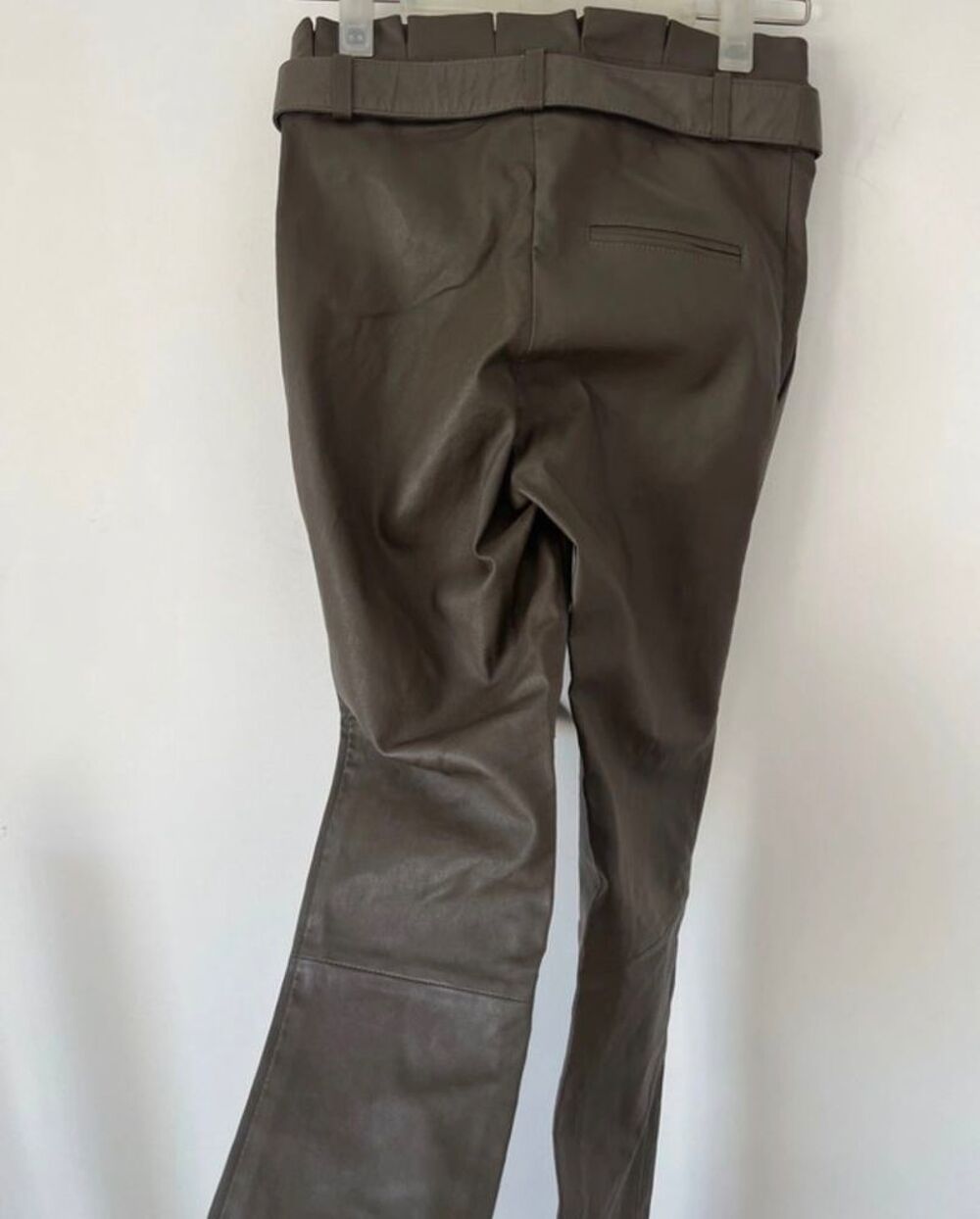 pantalon en ciur neuf Vêtements