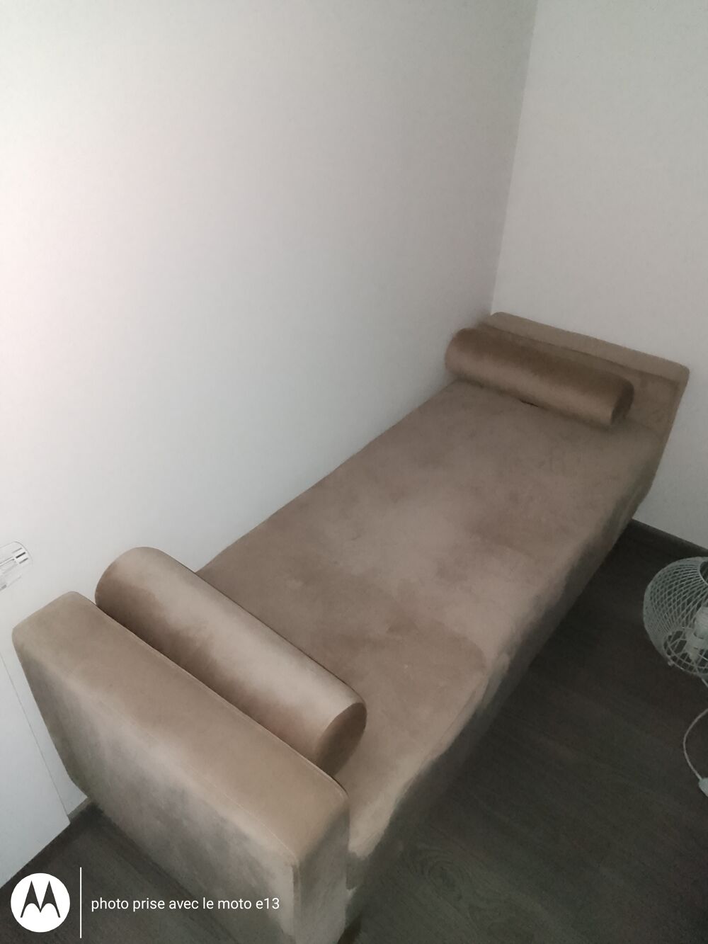 Banquette beige Meubles