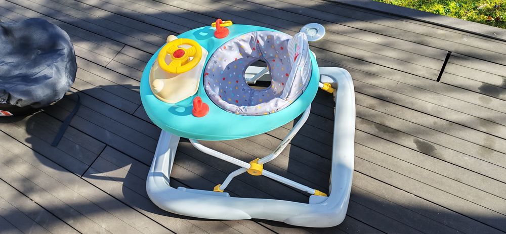 Trotteur b&eacute;b&eacute; Puériculture