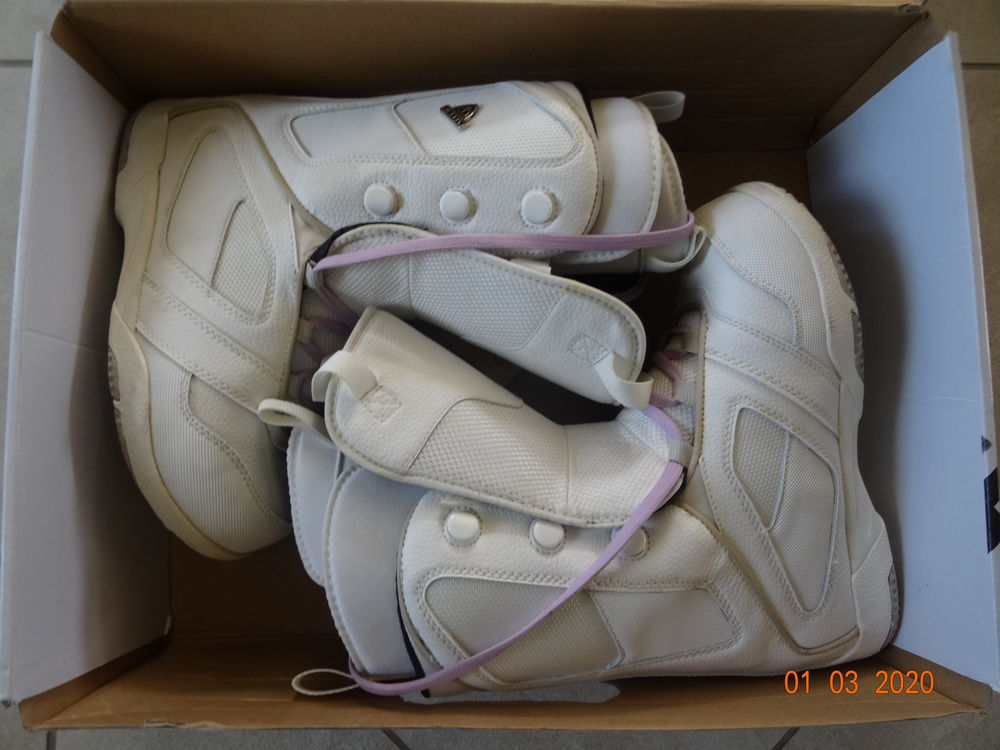 BOTTES SNOW NEUVES T 38.FIREFLY. Sports