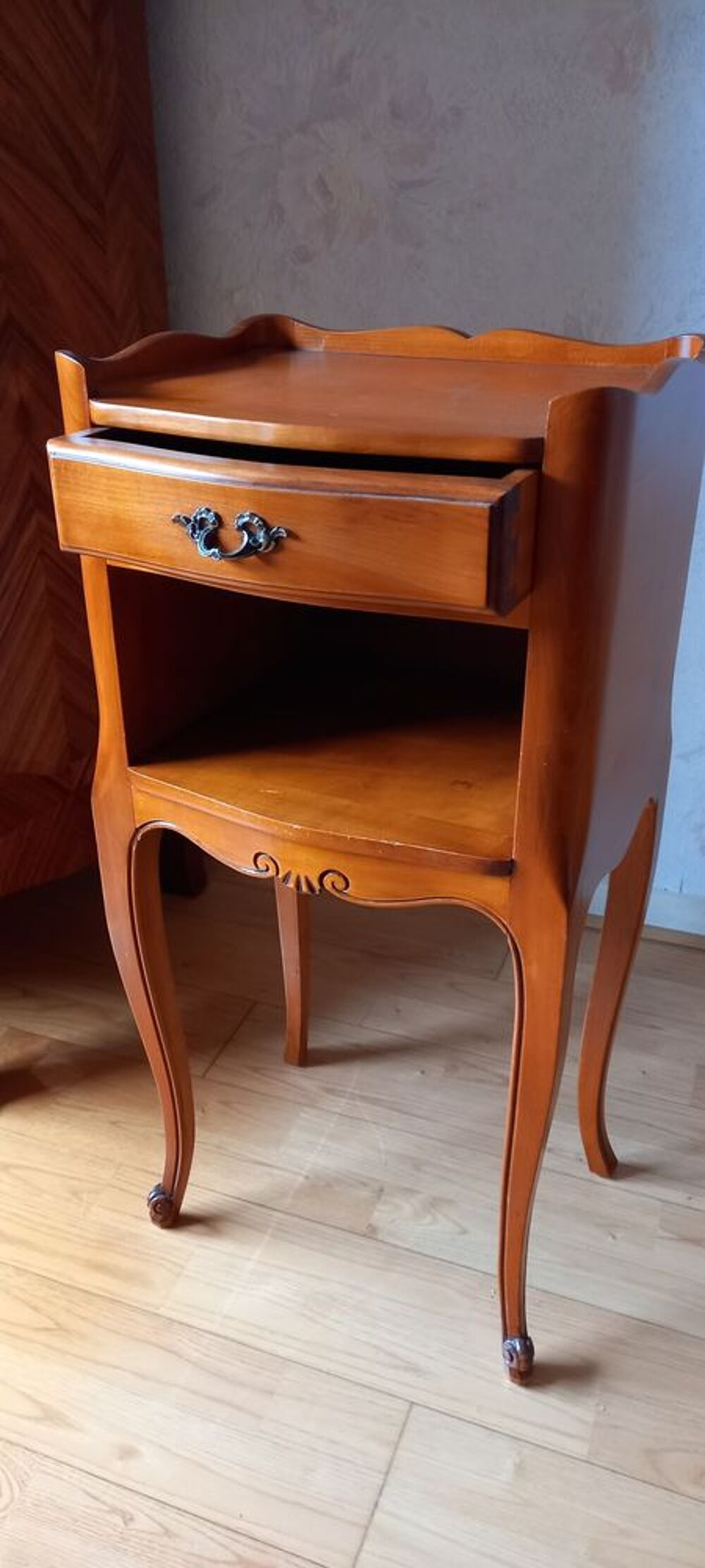 Armoire ancienne bois de rose Meubles