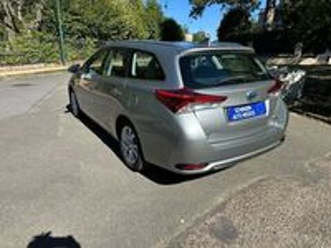 Auris Touring Sports Hybride 136h Business 2018 occasion 78110 Le V&eacute;sinet