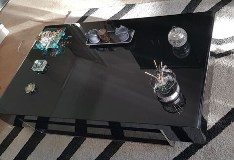 Table basse noir laqu� et bordure argent et tiroir 0 Antony (92)