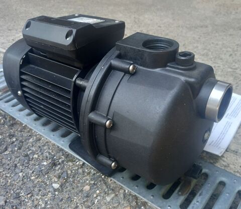 Surpresseur piscine neuf 130 Castelsarrasin (82)