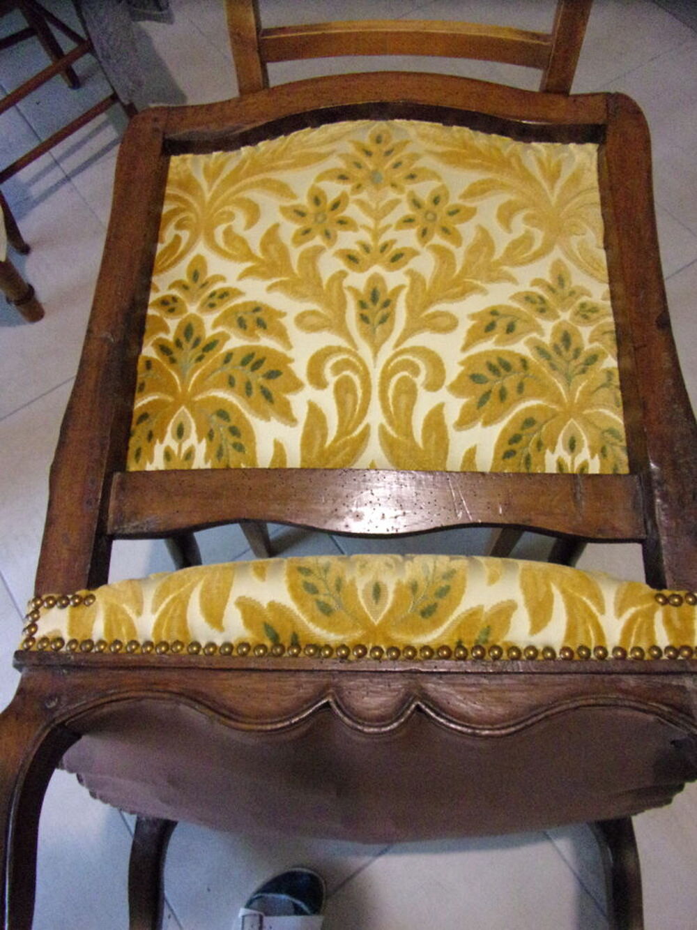 Fauteuil Style Louis XV en tr&egrave;s bon &eacute;tat Meubles