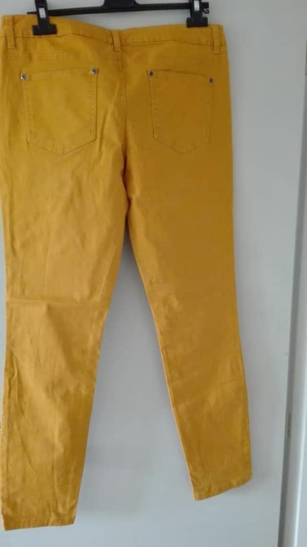 jean en tissu &eacute;pais taille basse 40-42 Vêtements