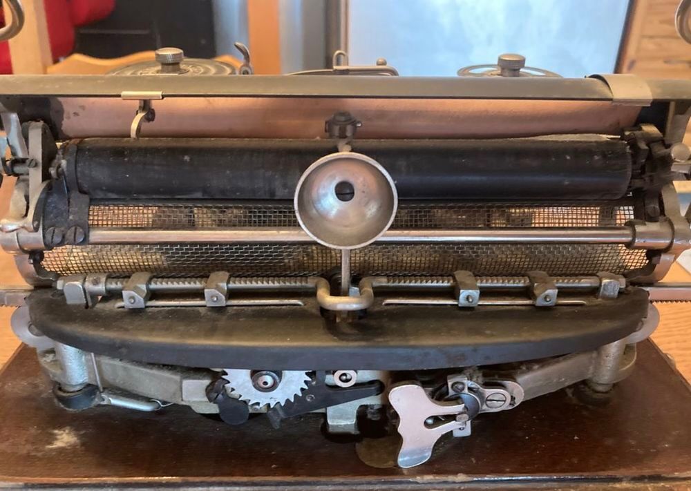 Rare machine &agrave; &eacute;crire Hammond N&deg;12 