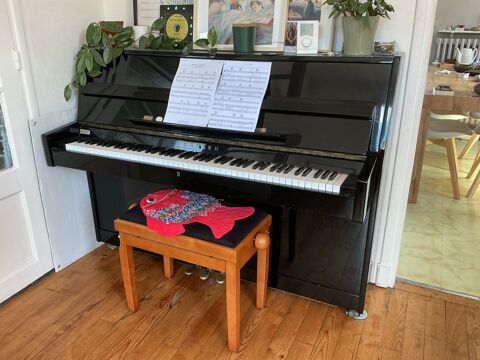 Piano droit noir 400 Caen (14)