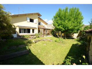  Maison  vendre 8 pices 321 m