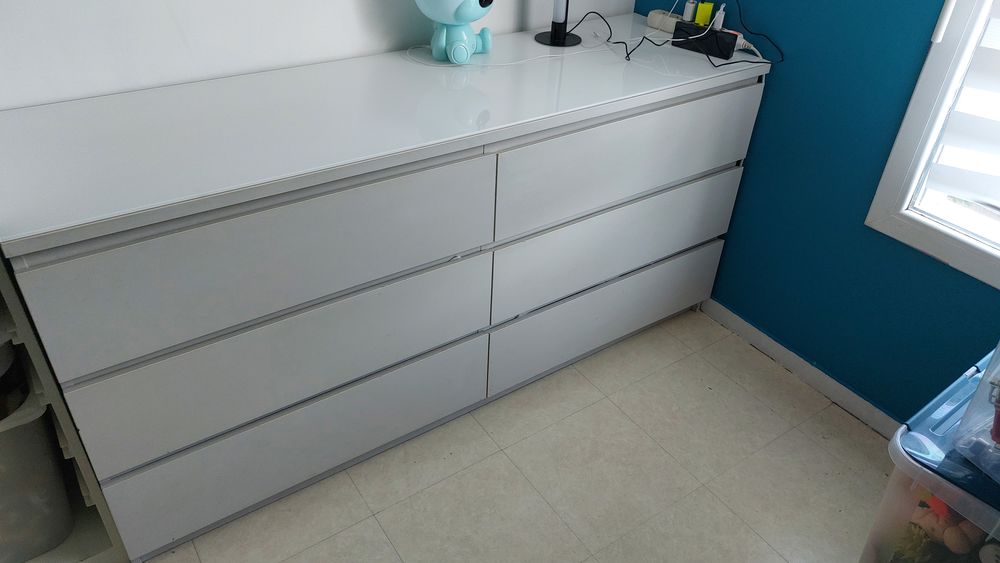 Commode 6 tiroirs plus plaque en verre Meubles