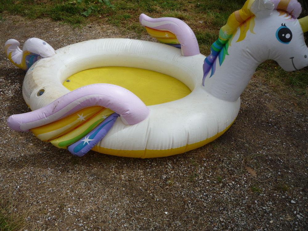 Piscine gonflable
Sports
