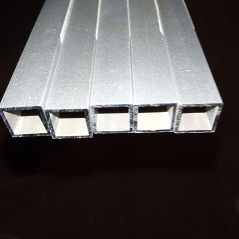 Tubes aluminium 15 Villeneuve-sur-Lot (47)