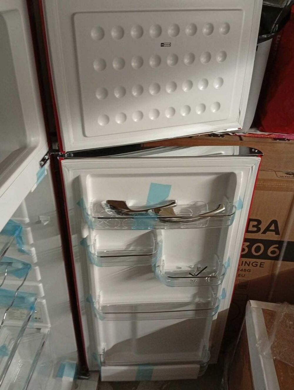 Frigo rouge Vintage &eacute;tat neuf 250 euros Electroménager