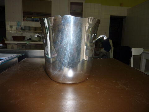 SEAU � CHAMPAGNE   ERCUIS   100 Saint-Hilaire-du-Rosier (38)