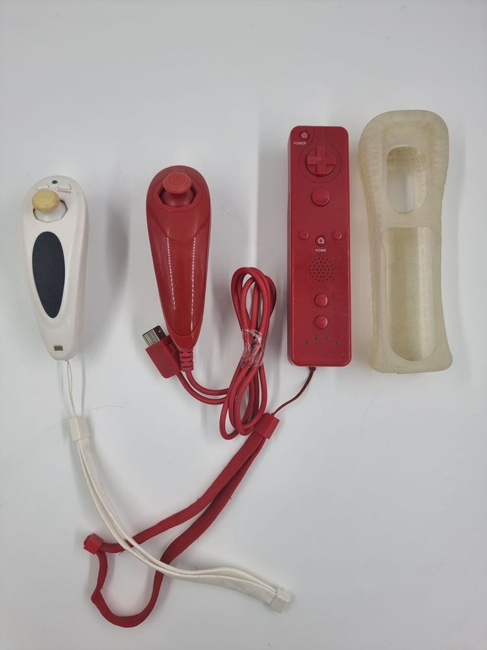 Lot d'accessoires Nintendo Wii de 1 manette, 1 Nunchuck... Consoles et jeux vidéos