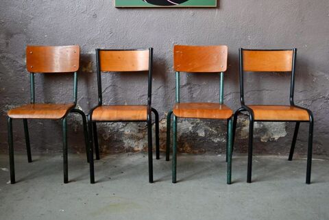 Lot de 4 Chaises d�pareill�es en bois et m�tal style �cole 300 Wintzenheim (68)