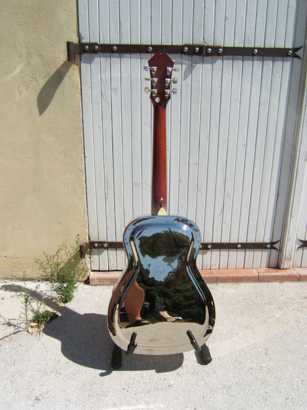 Guitare a r&eacute;sonateur Instruments de musique