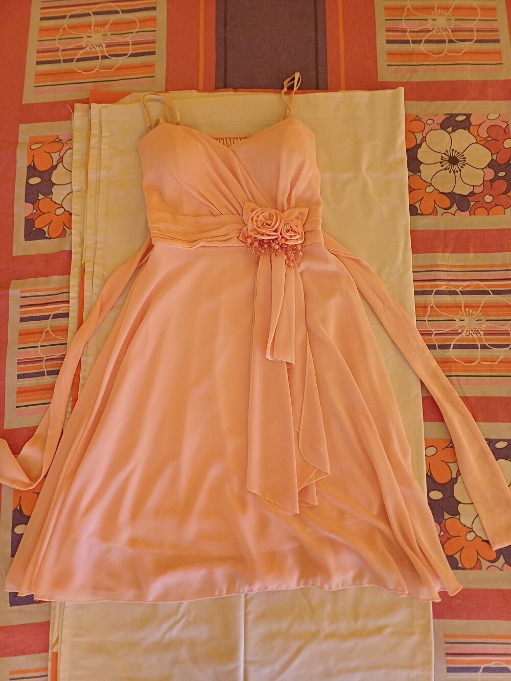 Robe soir&eacute;e saumon Vêtements