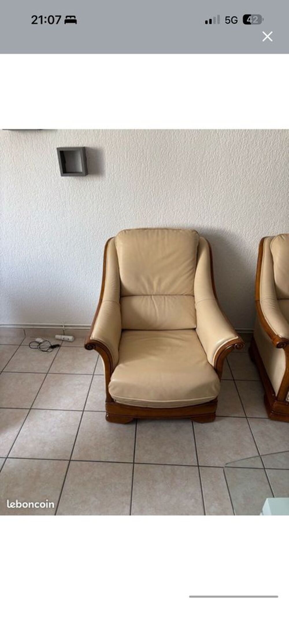 ensemble de canap&eacute; beige en cuir Meubles
