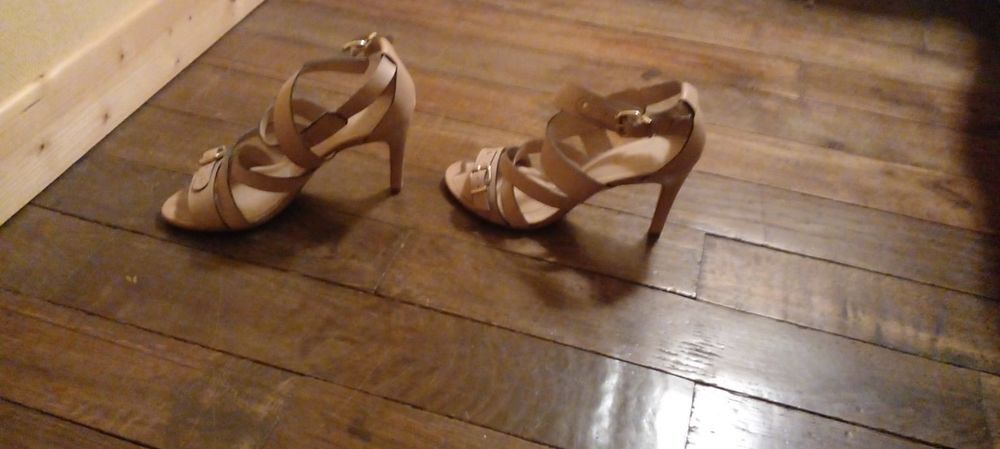Nus-pieds &agrave; talons Chaussures