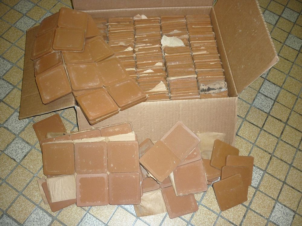 Lot 240 tomettes anciennes carr&eacute;es (73mm x 73mm x 7mm) Bricolage