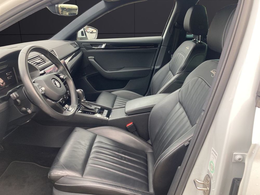 Superb Combi 1.4 TSI PHEV 218 ch DSG6 Laurin & Klement 2021 occasion 69007 Lyon