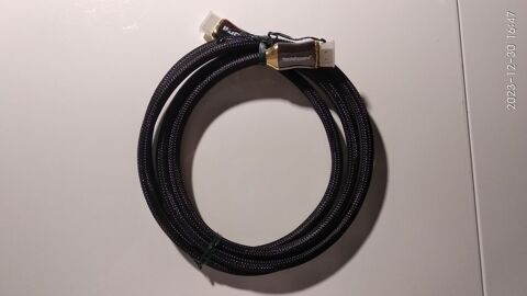 Un cble HDMI blind 10 Paris 13 (75)