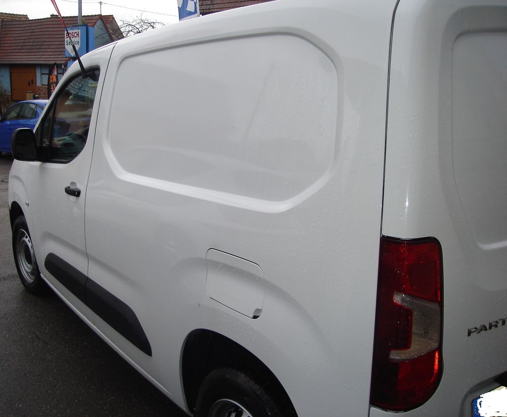 Partner PARTNER FOURGON STANDARD 650 KG BLUEHDI 100 S&S BVM5 PRO 2021 occasion 67330 Hattmatt