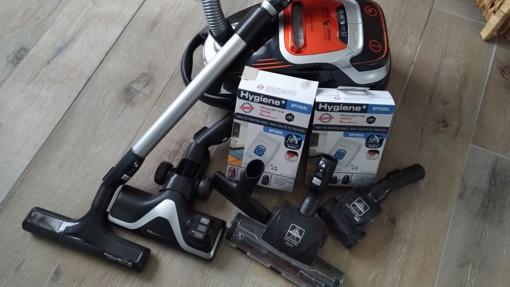 Aspirateur traineau Rowenta Silence Force sous garantie Electroménager