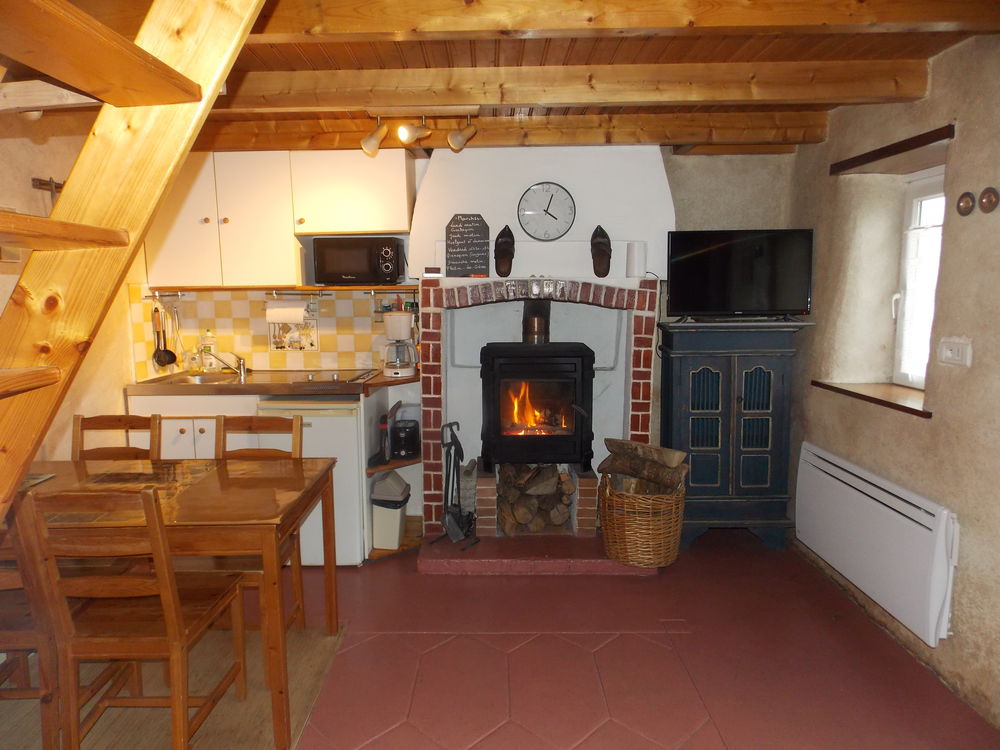   Chaleureux petit gîte Monts d'Arrée, 30 min mer Bretagne, Scrignac (29640)