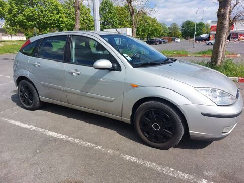 Ford Focus 1.6i Ambiente 2003 occasion Villiers-le-Bel 95400
