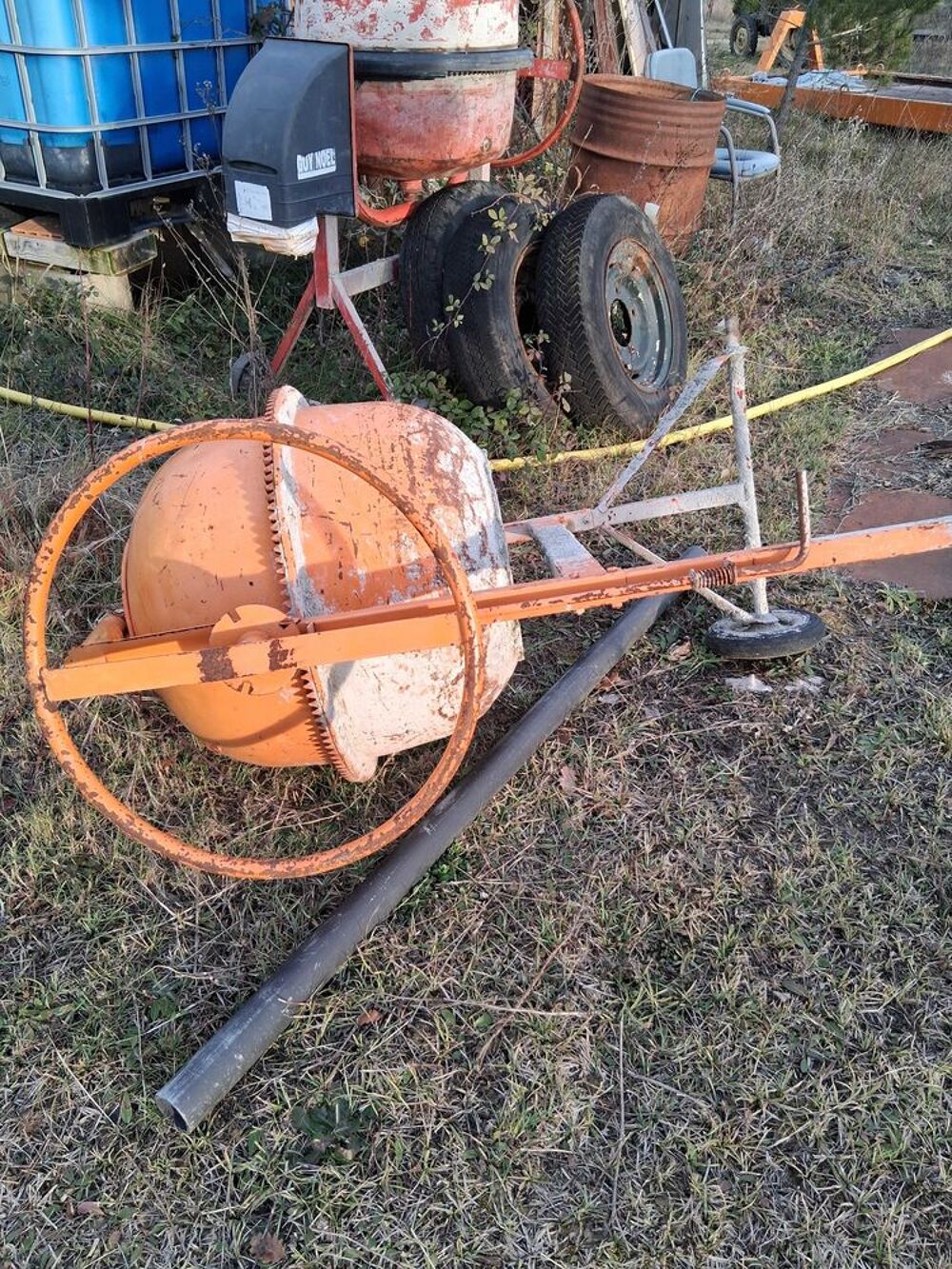 mat&eacute;riel agricole et ma&ccedil;onnerie Bricolage