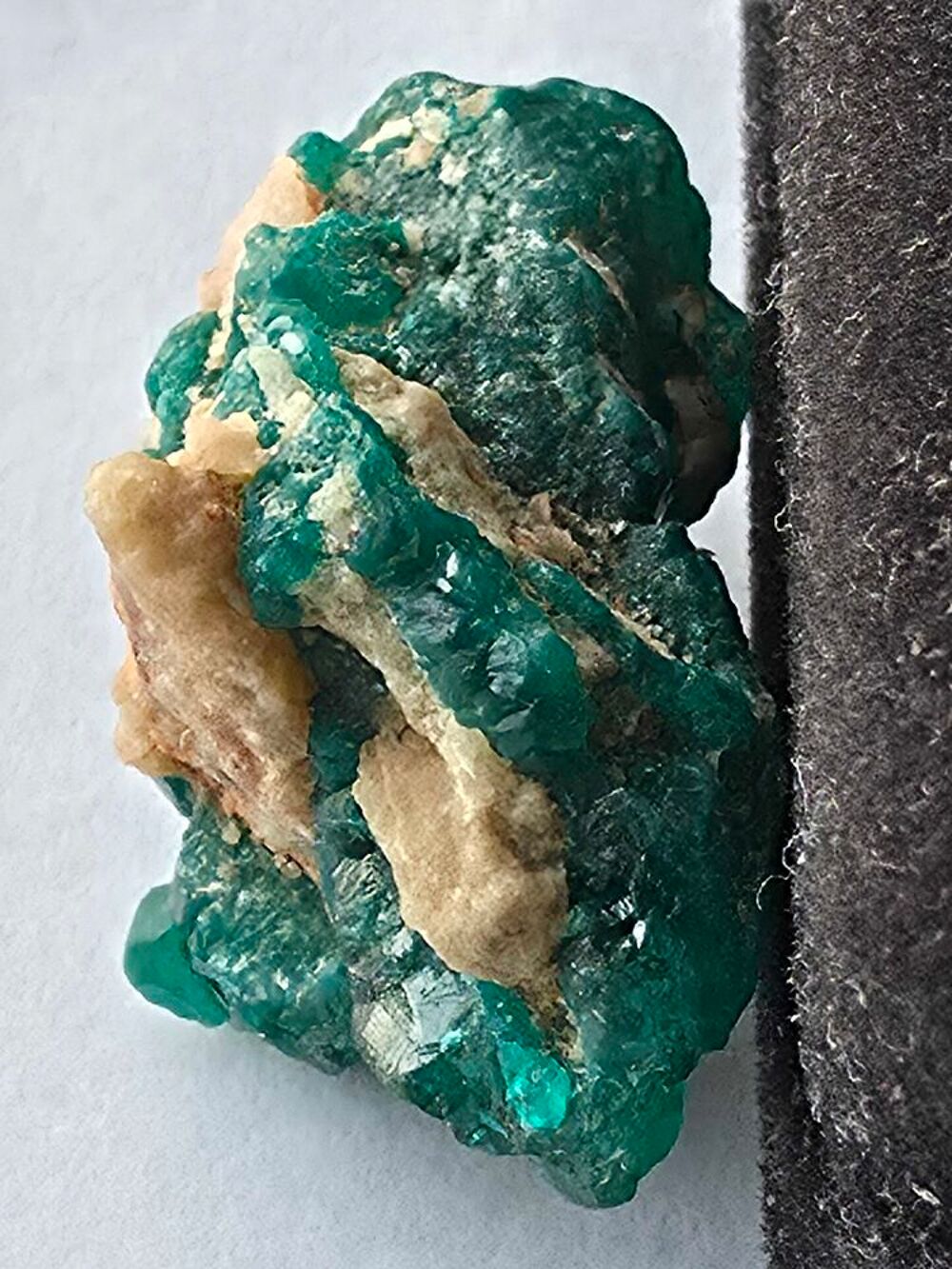 Dioptase sur Matrice-Katanga, RDC (5g) 