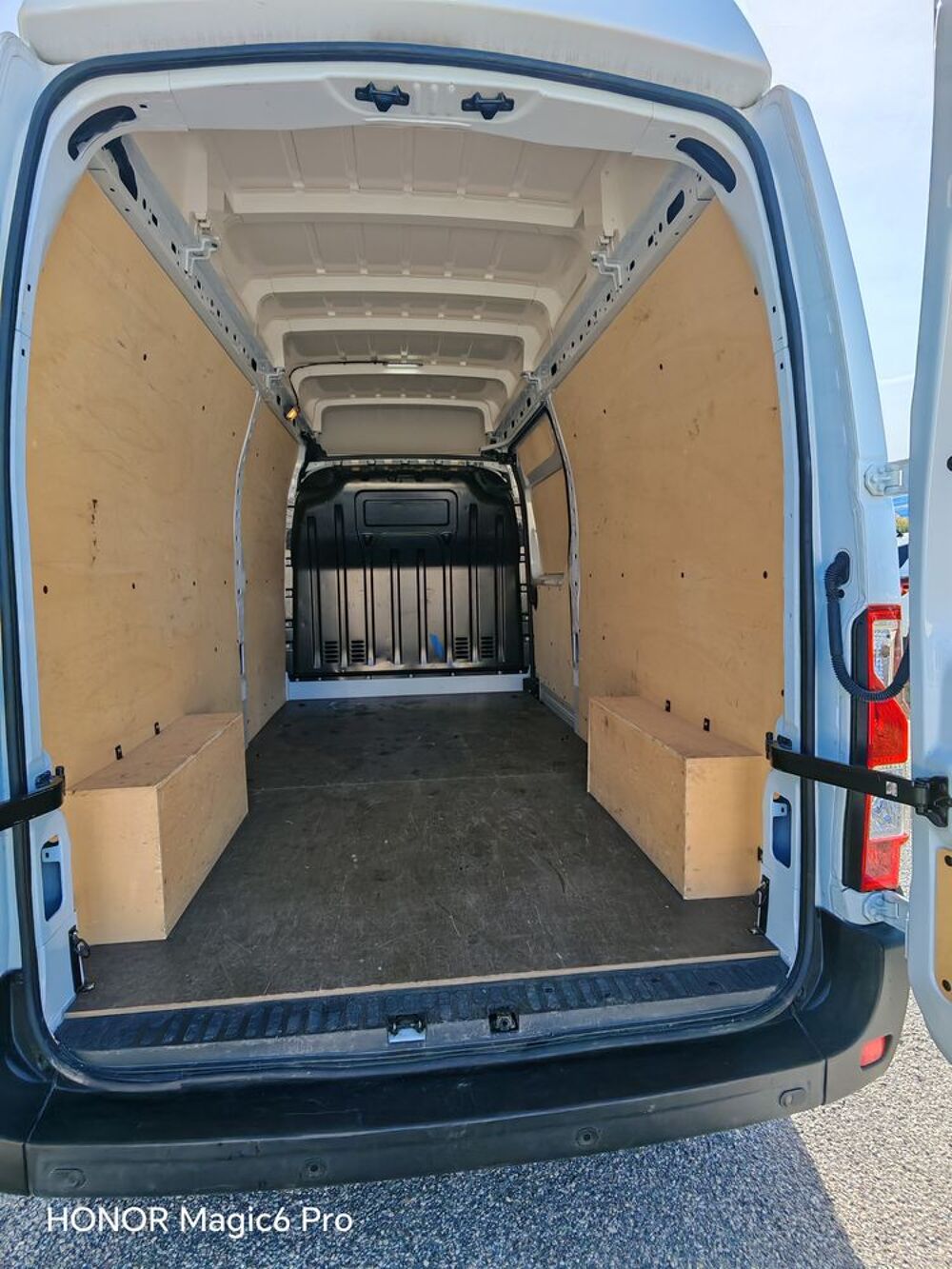 Master MASTER FGN TRAC F3500 L3H3 BLUE DCI 135 CONFORT 2024 occasion 05300 Laragne-Mont&eacute;glin