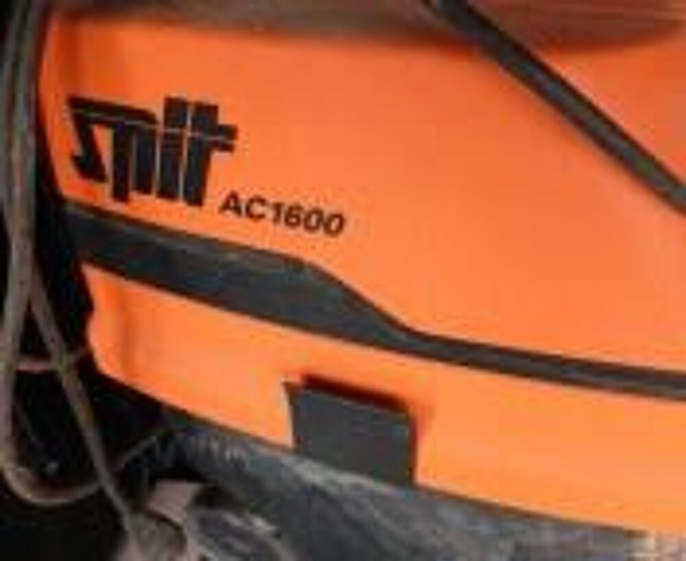 rainureuse avec aspirateur spit pro Bricolage