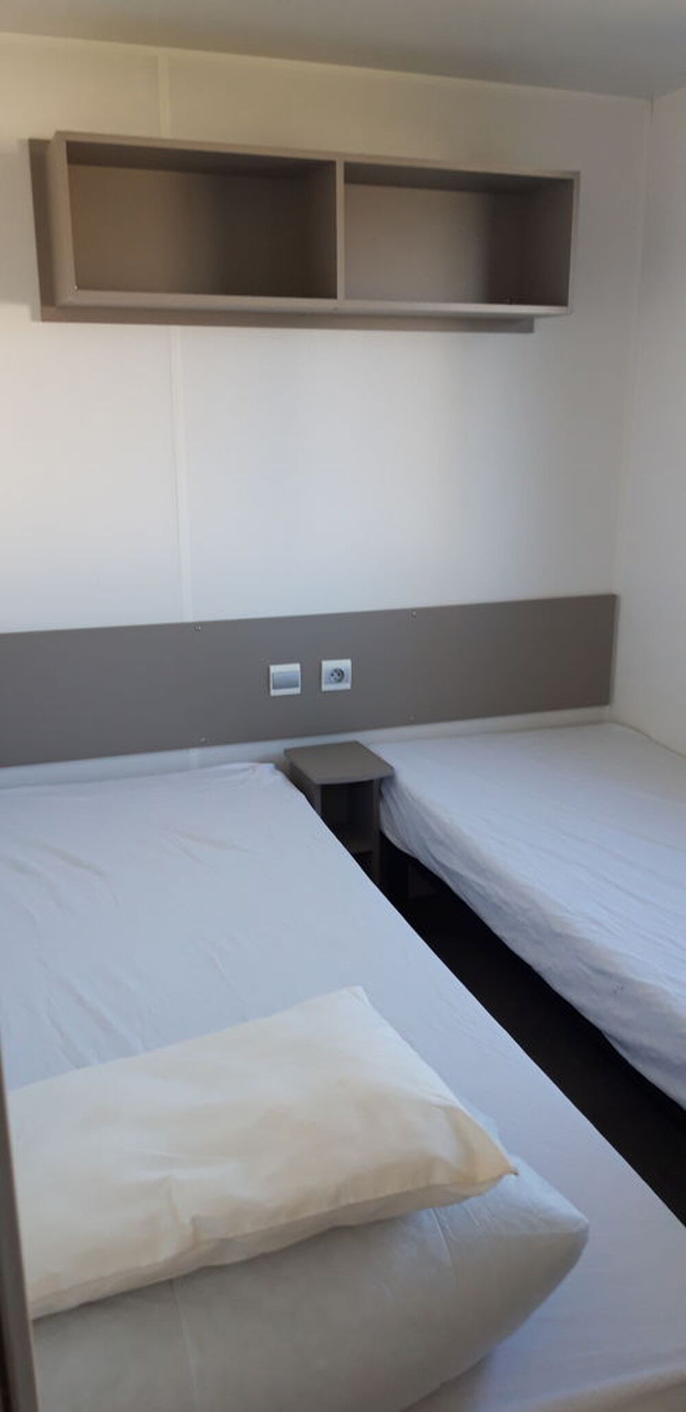   Mobihome 6places 
Lit parapluie fourni Pays de la Loire, Saint-Hilaire-de-Riez (85270)