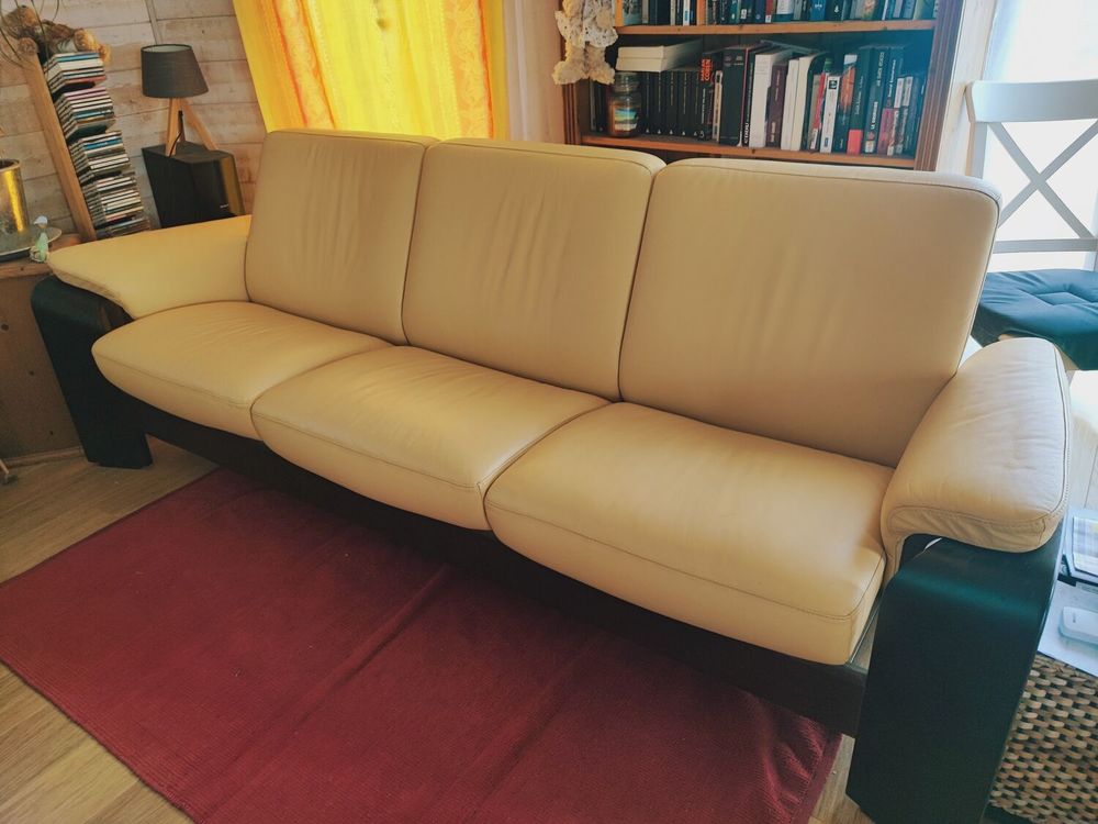 Canap&eacute; stress less mod&egrave;le Pegasus en cuir Meubles