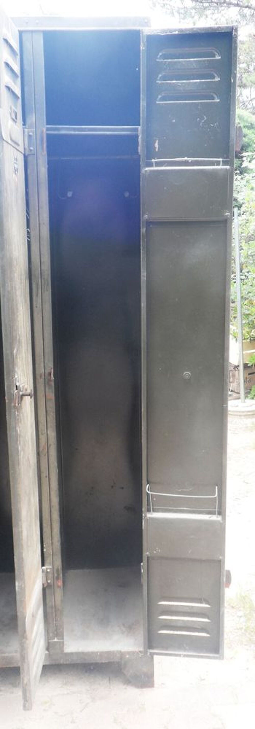 Placard, armoire de vestiaire m&eacute;tallique des ann&eacute;es 60/70 Bricolage