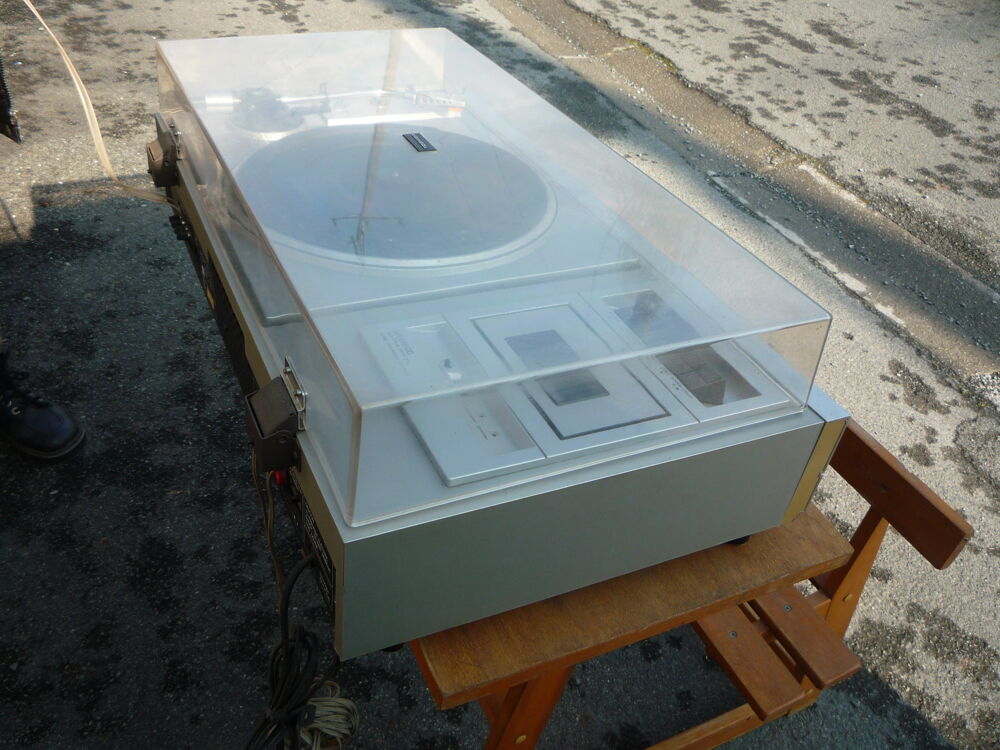 Platine disque/radio /cassette TOSHIBA
Audio et hifi