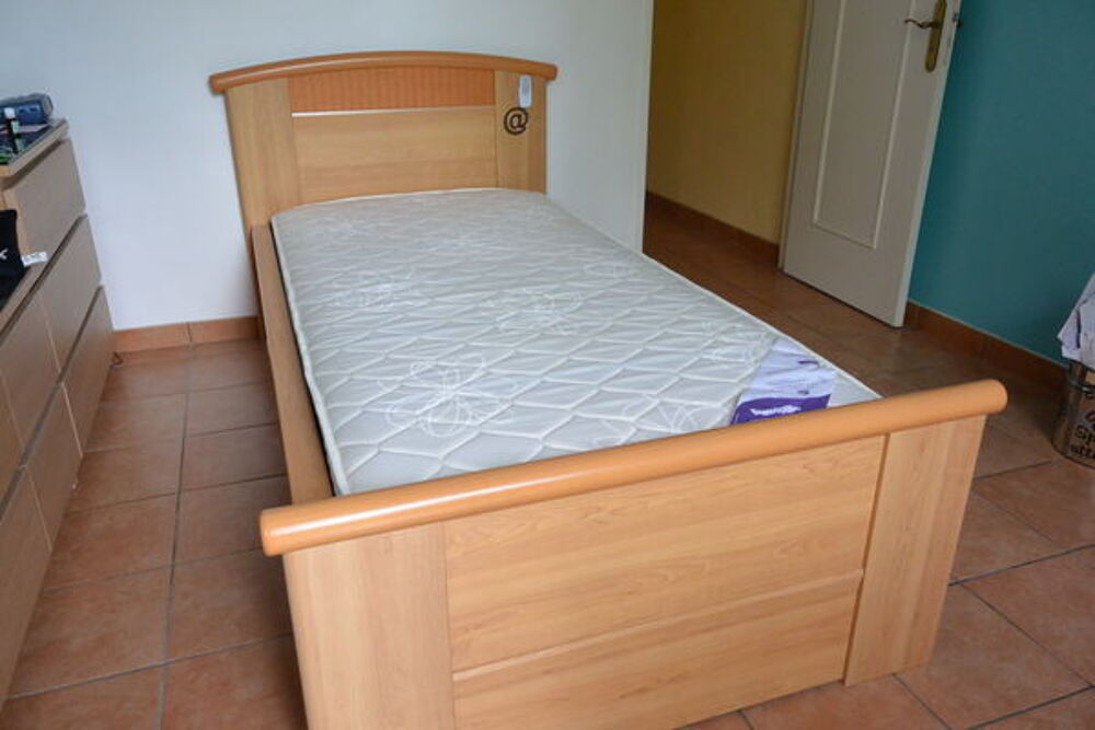 lit ado marque gautier avec sommier et matelas Meubles