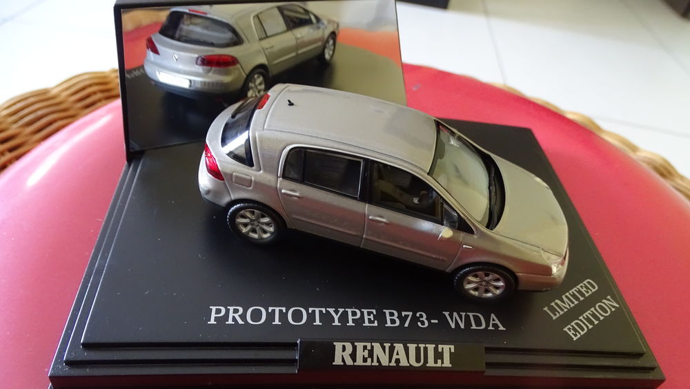 S38 Miniature RENAULT VELSATIS PROTOTYPE B 73 ?WDA Edition Jeux / jouets